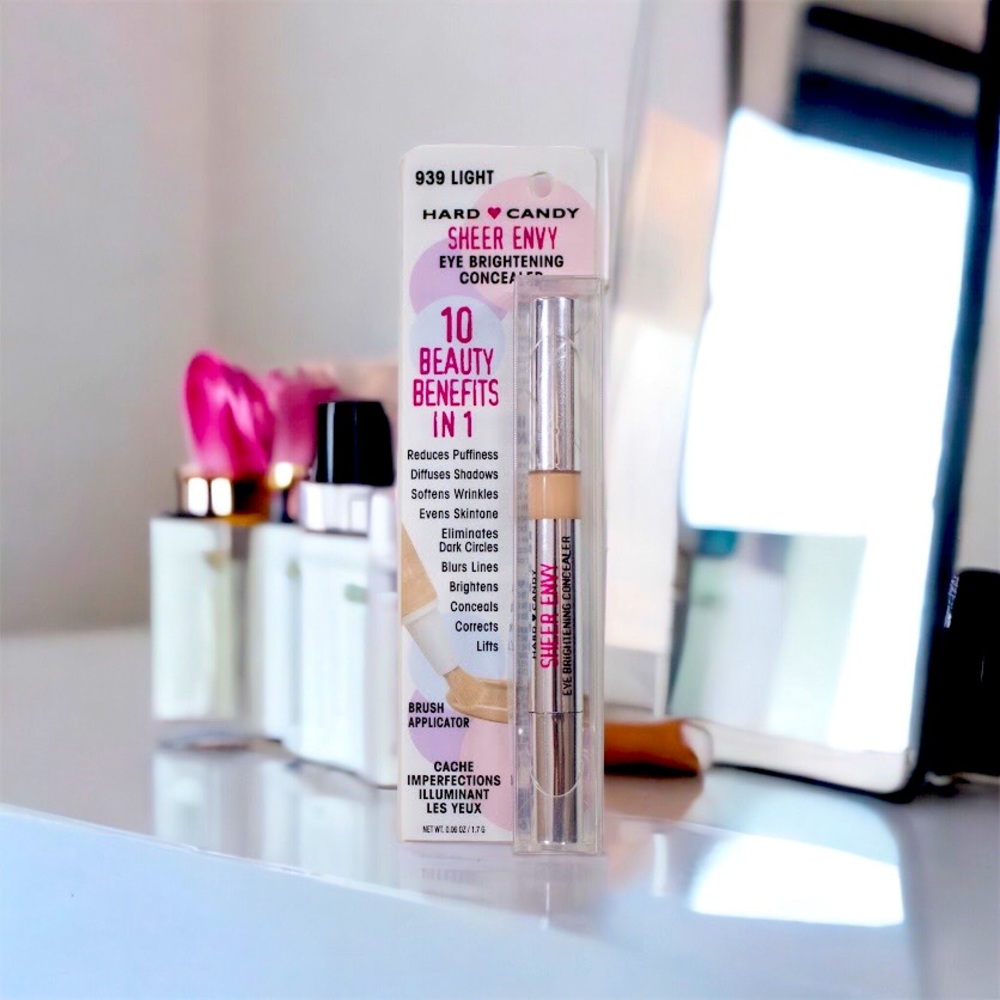 Hard Candy Sheer Envy Eye Brightening Concealer